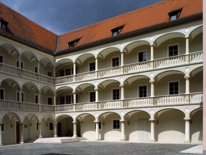 Innenhof Arkaden Thon-Dittmer-Palais
